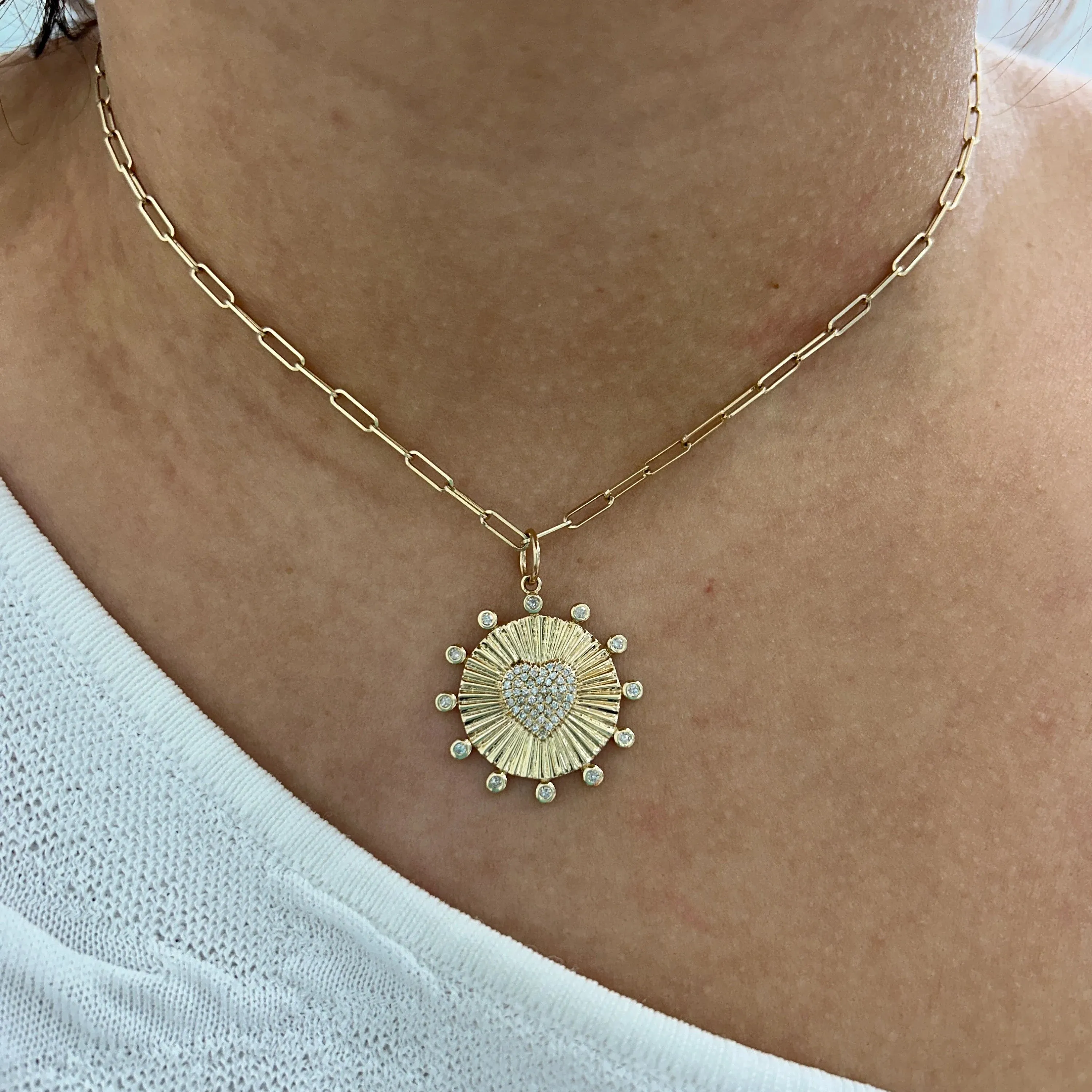 Diamond Round Disc With Heart