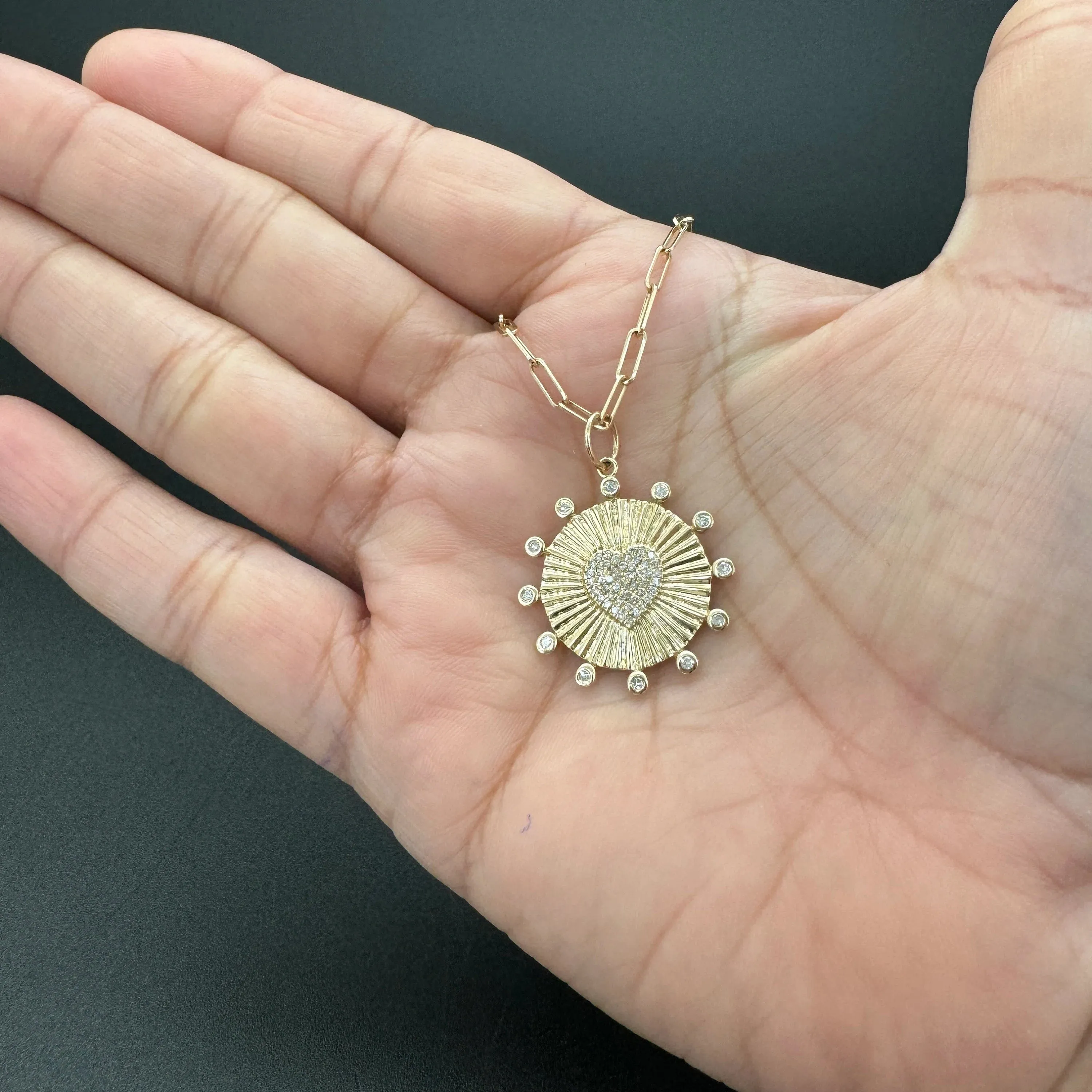 Diamond Round Disc With Heart