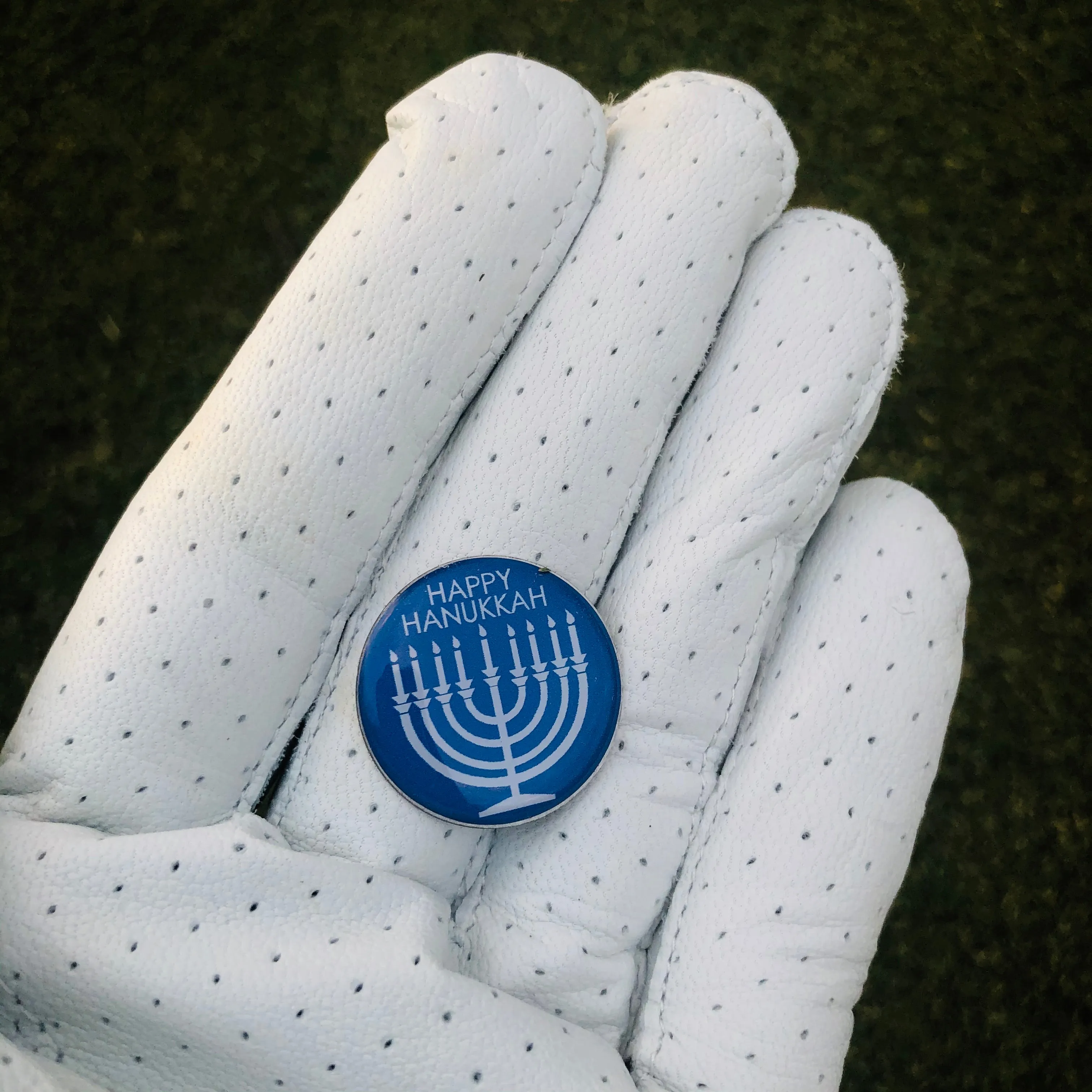 Holiday Golf Ball Markers. (on green ball markers)